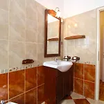 펜션 Family Friendly House With A Swimming Pool Sisan, Medulin - 20775 *