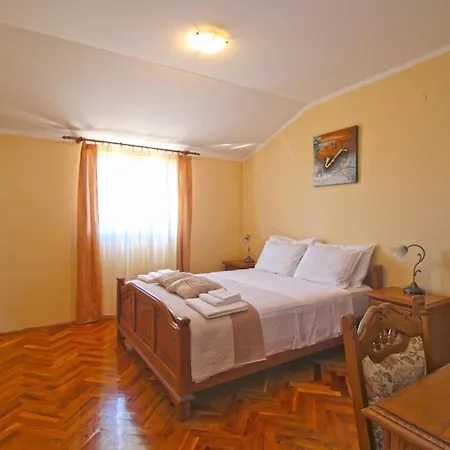 Holiday home House With A Swimming Pool Sisan, Medulin - 20775 *
