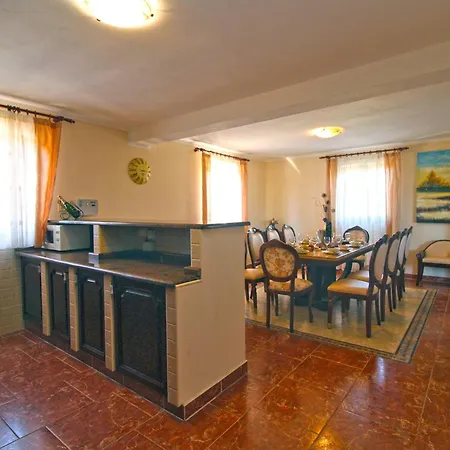 Holiday home House With A Swimming Pool Sisan, Medulin - 20775 Liznjan